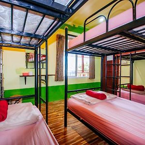 Dormitory Room Mixed